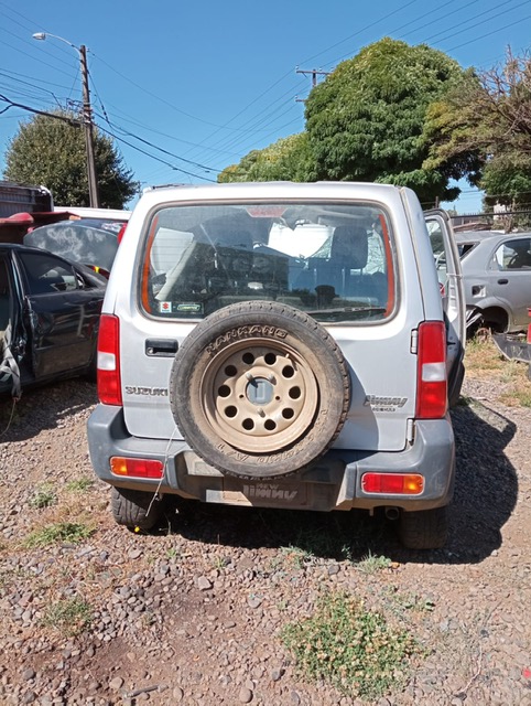  Suzuki JIMNY 2010    EN DESARME